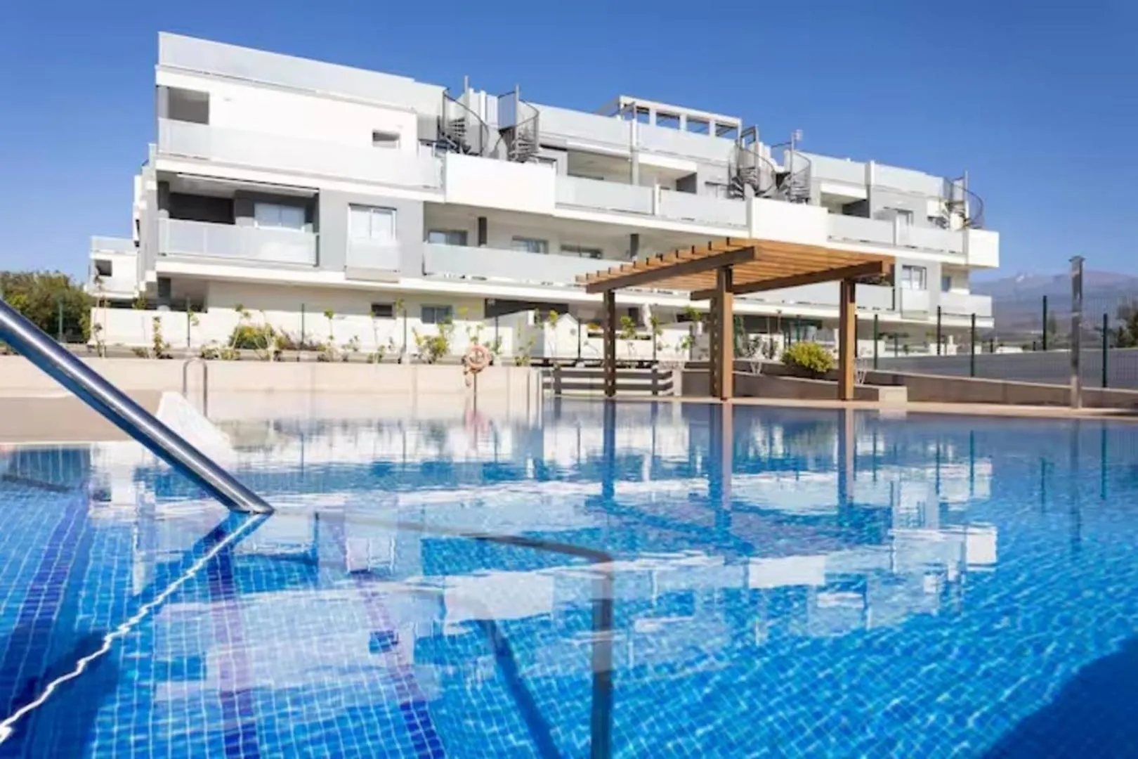 Eden Rentals Maday Home غراناديا دي أبونا