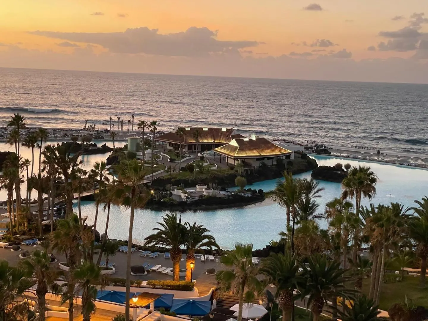 Eden Rentals Maday Home غراناديا دي أبونا 0*,  إسبانيا