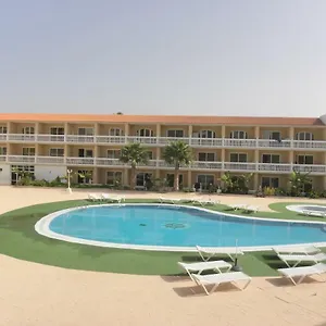 https://parque-carolina-costa-del-silencio-38630.adeje-hotels.com